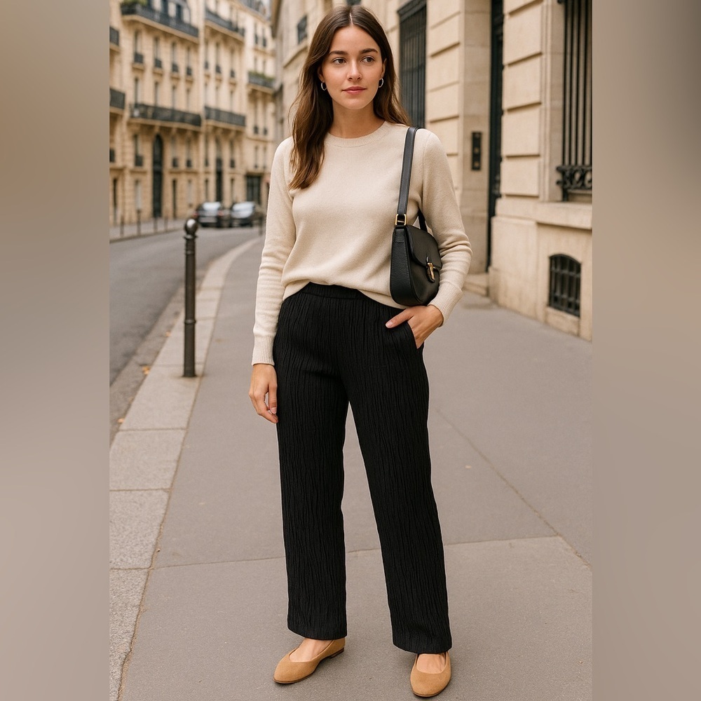Boutique Europa Black Crinkle Pants Women’s Luxe Loungewear 
Relaxed Fit Pants